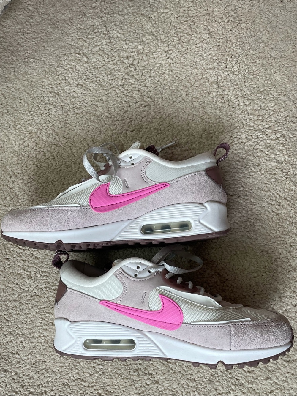 Nike Women’s Air Max 90 Futura Sneaker - Picture 2 of 4